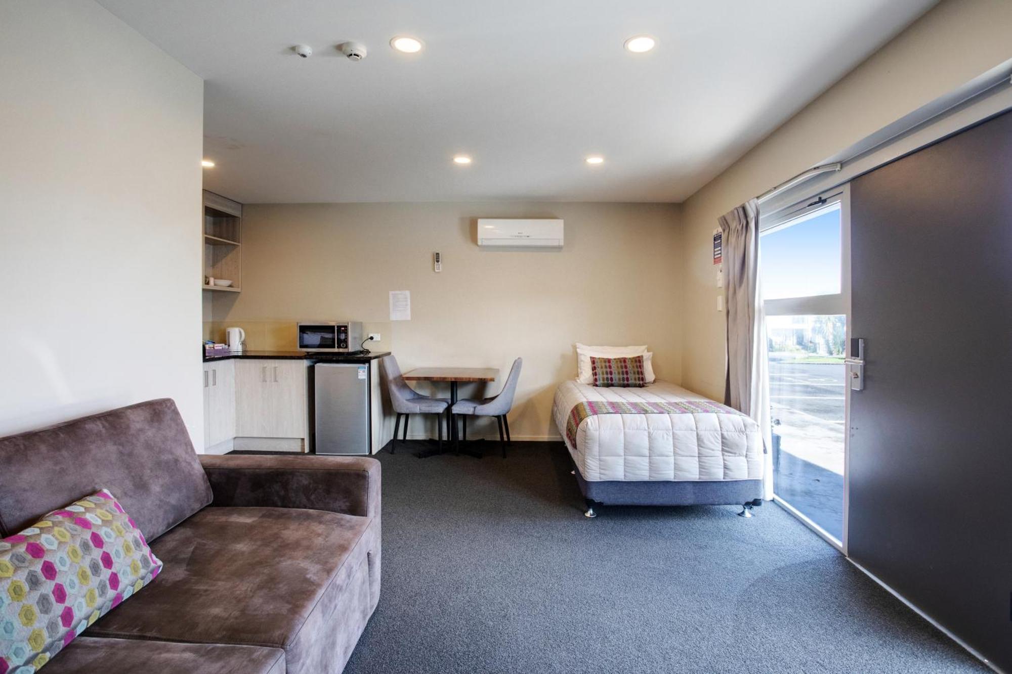 Ellerslie Palms Motel Auckland Bagian luar foto
